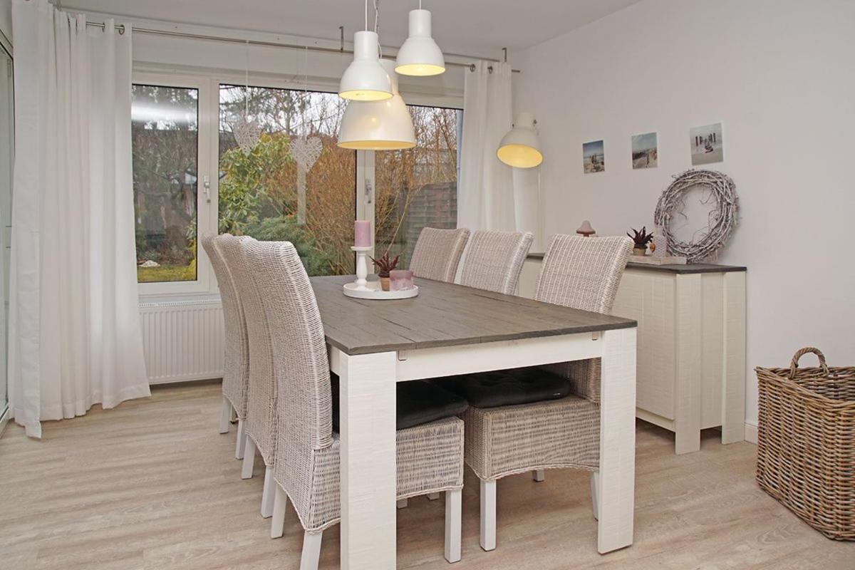 Holiday home Strandlaeufer